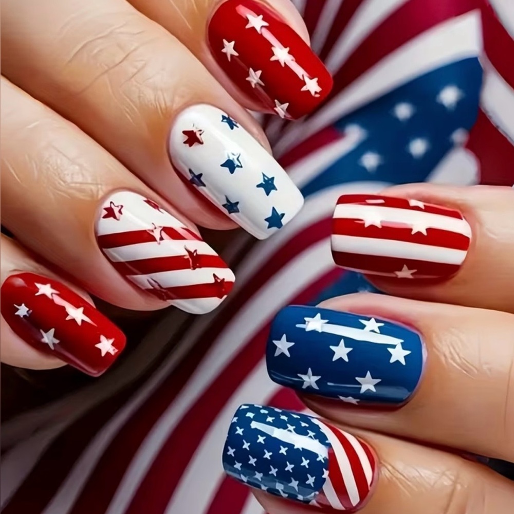 24pcs Patriotic 4th of July Red White & Blue Stars Medium Square Press on Nails